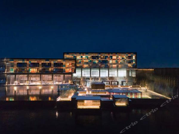 許昌鄢陵建業(yè)溫泉酒店水泵及穩(wěn)壓設(shè)備供應(yīng)